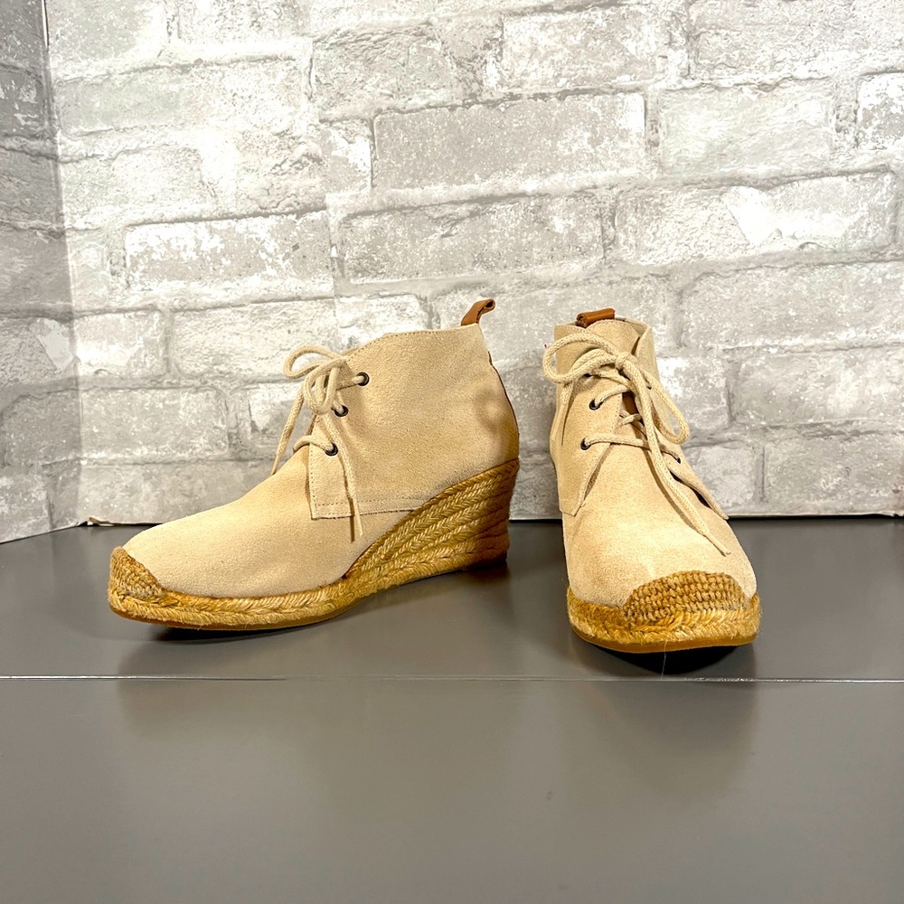 Eddie Bauer Sand Suede Espadrille Wedge Shooties size 8